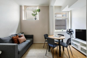 Hideaway Studio Absolutely Central CBD Home
